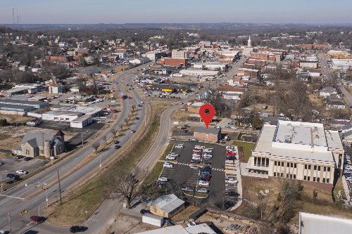 1113 S Main St, Columbia, TN  38401