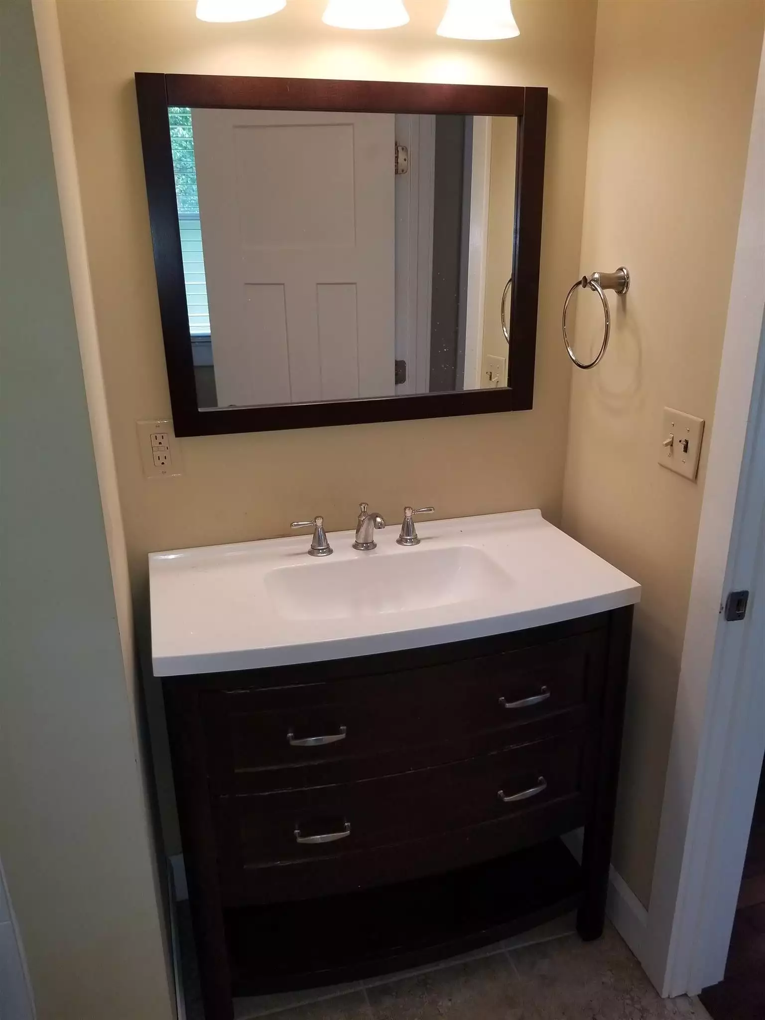 1110 Stratford Ave, Nashville, TN  37216