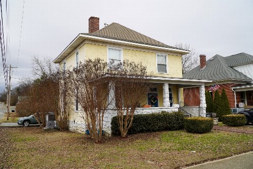 200 Lincoln Ave, Fayetteville, TN  37334