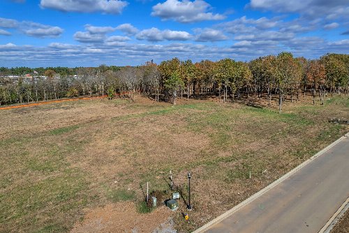 2026 Queenie Johns Dr, Murfreesboro, TN  37128