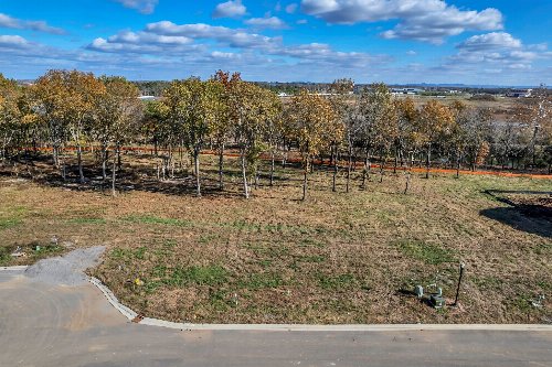 2022 Queenie Johns Dr, Murfreesboro, TN  37128