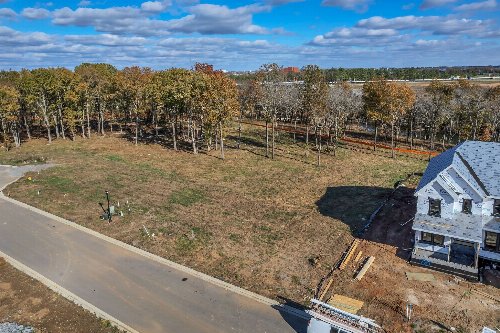 2022 Queenie Johns Dr, Murfreesboro, TN  37128