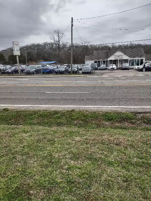 1292 S Dickerson Rd, Goodlettsville, TN  37072