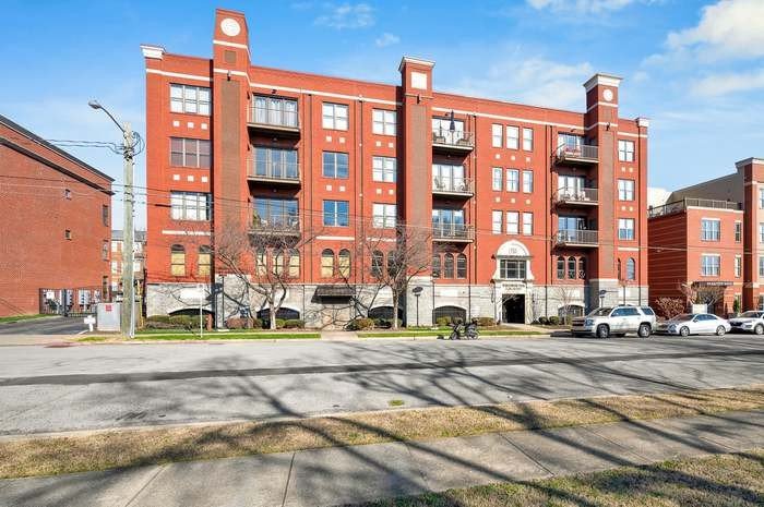 702 Wedgewood Park, Nashville, TN  37203