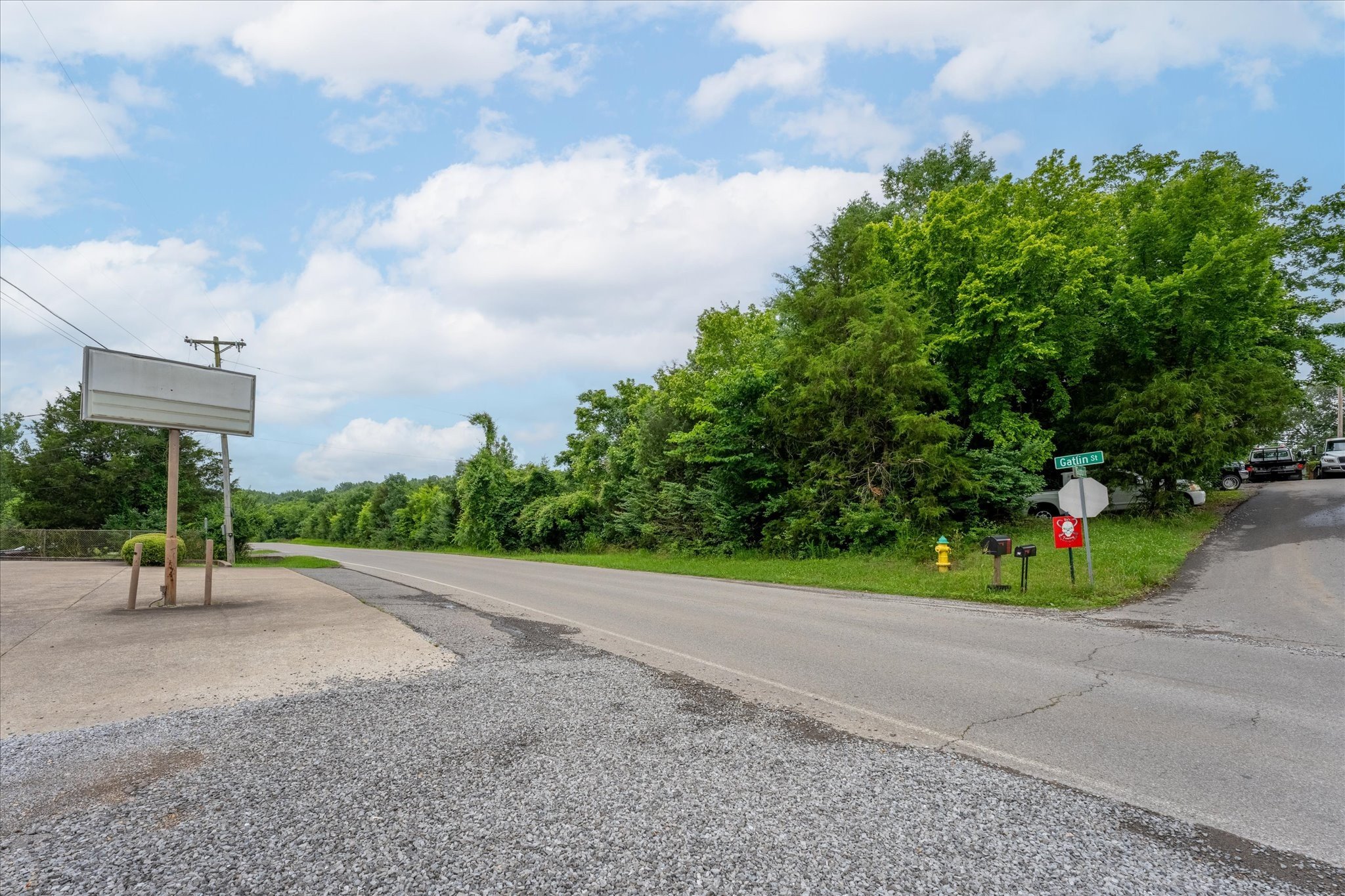 Gatlin Street, Clarksville, TN  37040