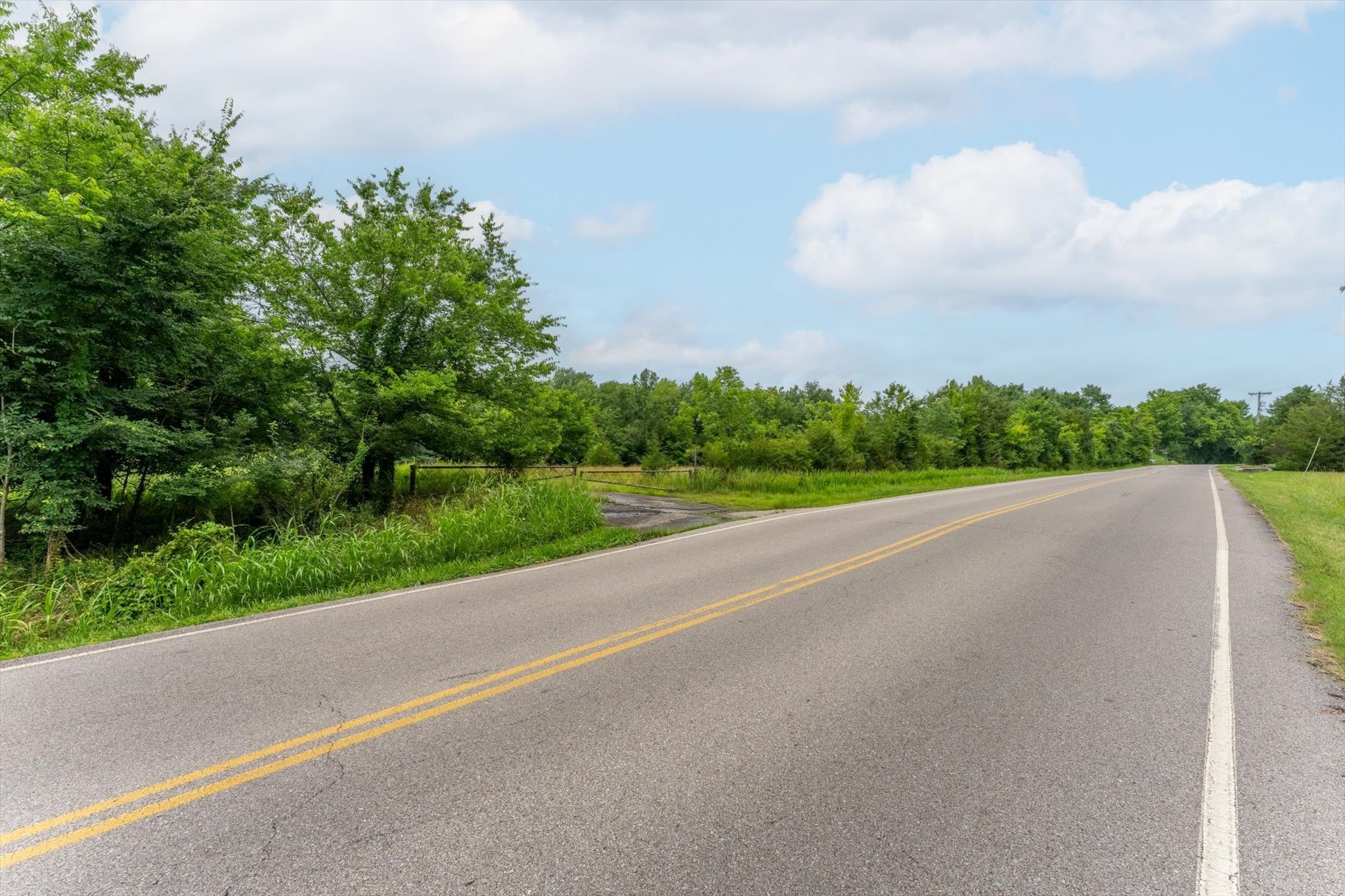 Gatlin Street, Clarksville, TN  37040