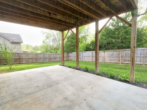 305 Chase Drive, Clarksville, TN  37043