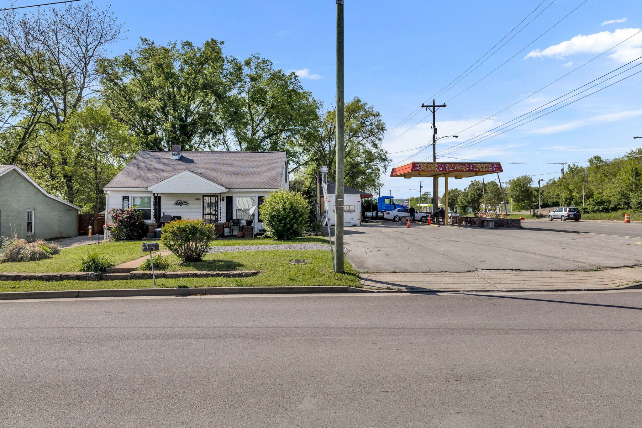 2013 Manchester Ave, Nashville, TN  37218