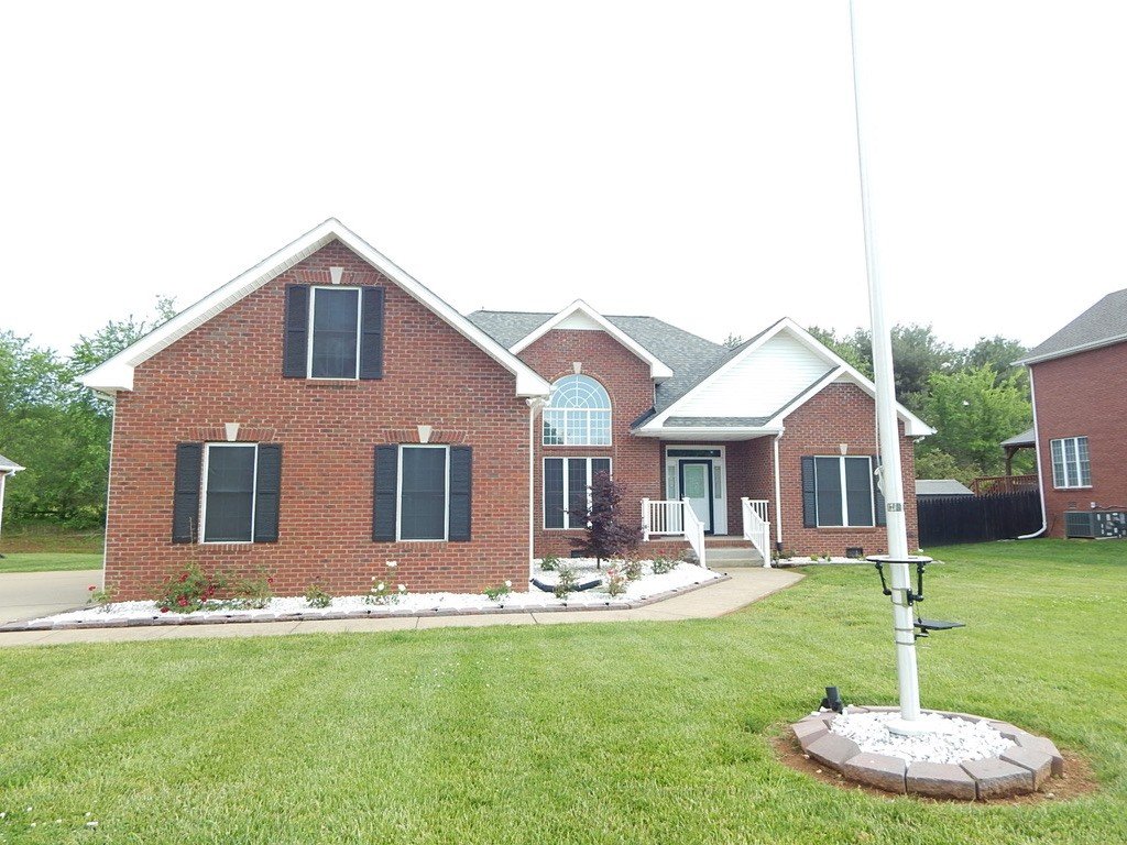 3144 Southpoint Dr, Clarksville, TN  37043