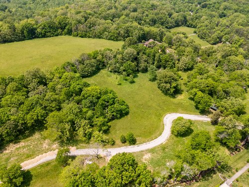 6459 Peytonsville Arno Rd, College Grove, TN  37046