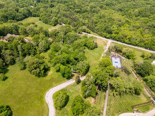 6459 Peytonsville Arno Rd, College Grove, TN  37046