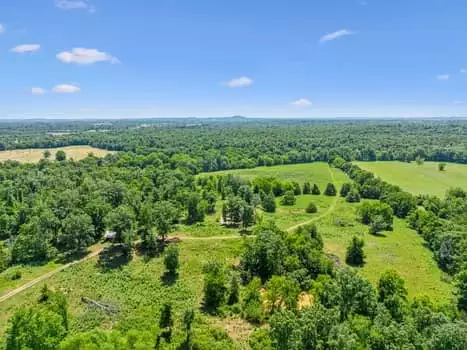 312 Moulder Rd, Shelbyville, TN  37160