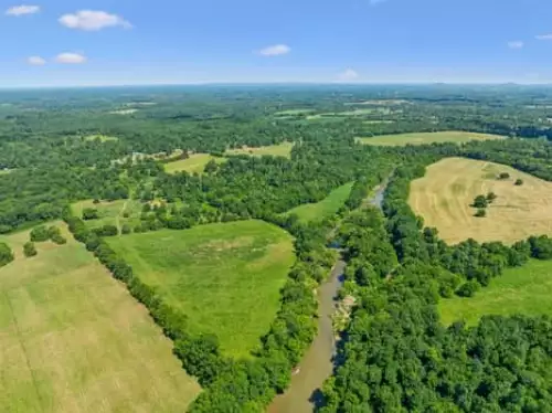 312 Moulder Rd, Shelbyville, TN  37160