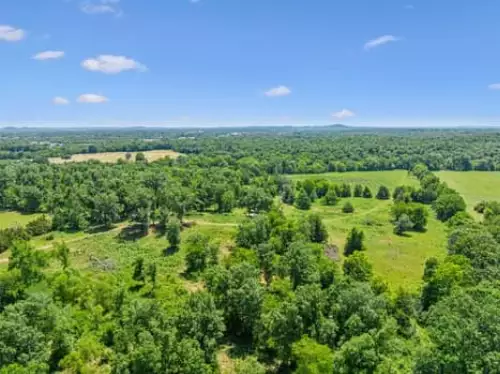 312 Moulder Rd, Shelbyville, TN  37160