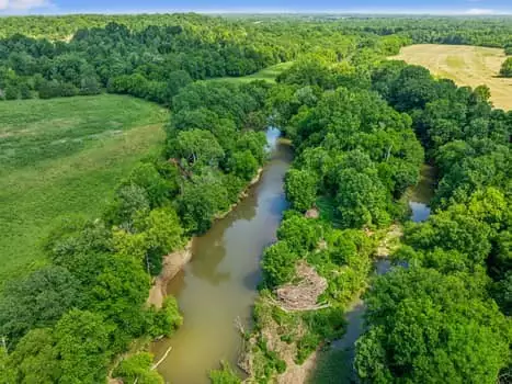 312 Moulder Rd, Shelbyville, TN  37160