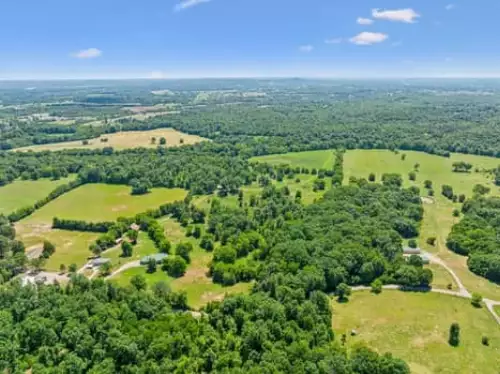 312 Moulder Rd, Shelbyville, TN  37160