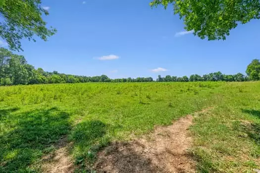 312 Moulder Rd, Shelbyville, TN  37160