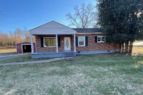 481 W Broad St, Smithville, TN  37166