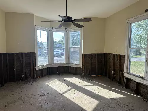 101 Slayden Ave, Waverly, TN  37185