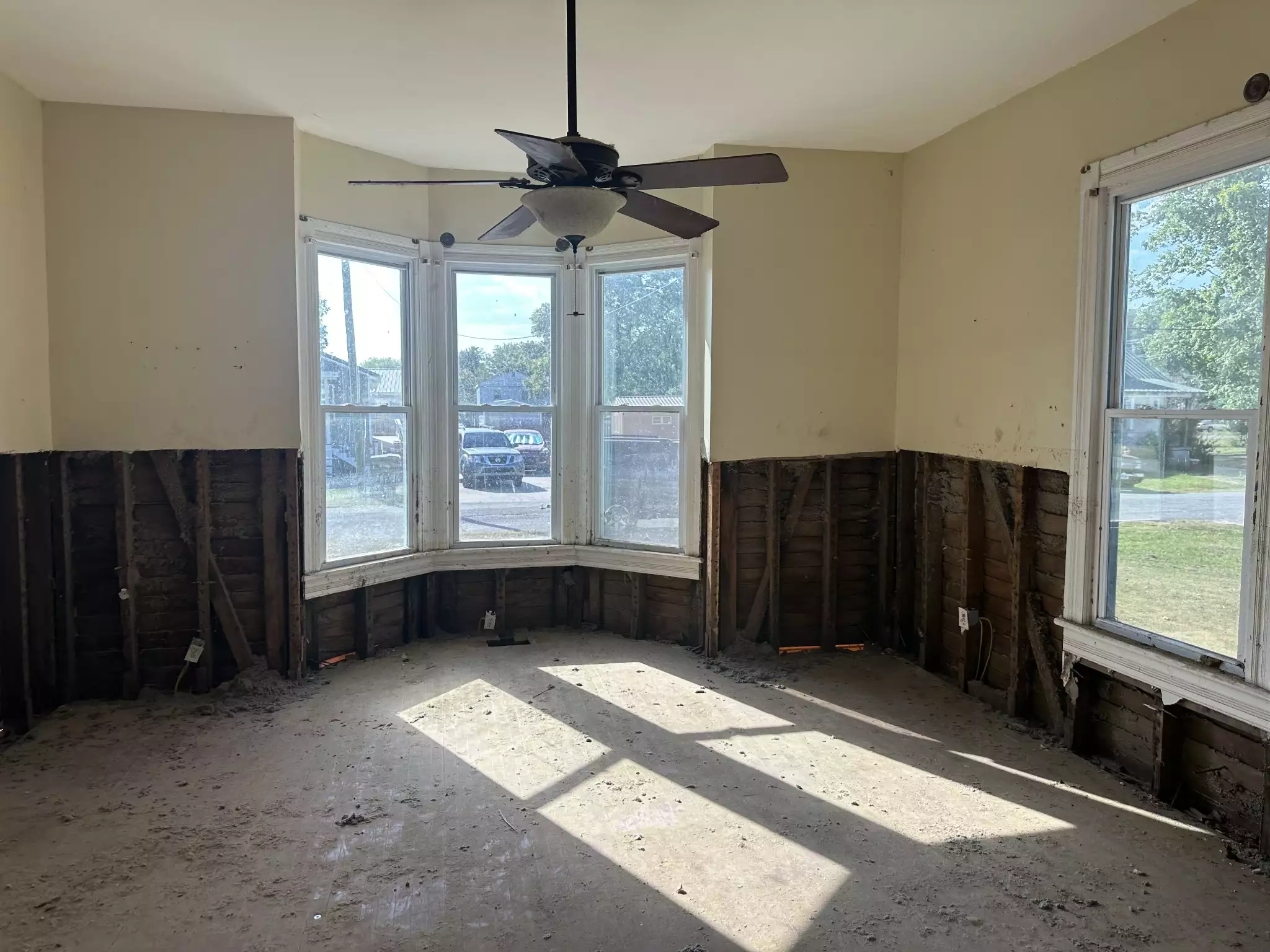 101 Slayden Ave, Waverly, TN  37185