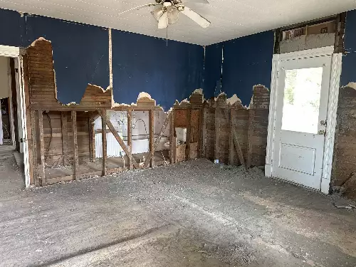 101 Slayden Ave, Waverly, TN  37185