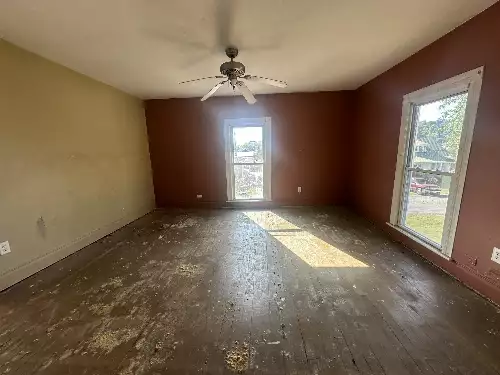 101 Slayden Ave, Waverly, TN  37185