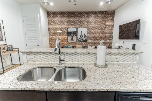 210 30th Ave, Nashville, TN  37203