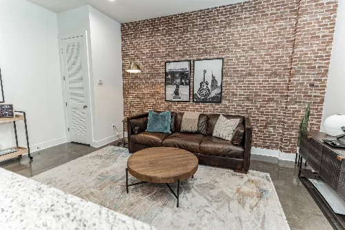 210 30th Ave, Nashville, TN  37203