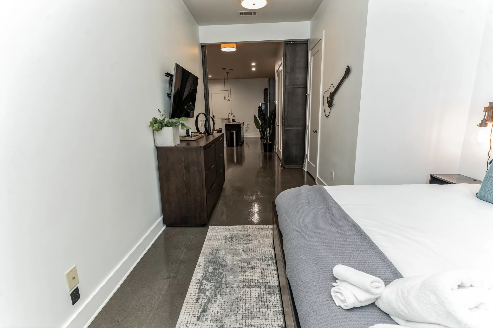 210 30th Ave, Nashville, TN  37203