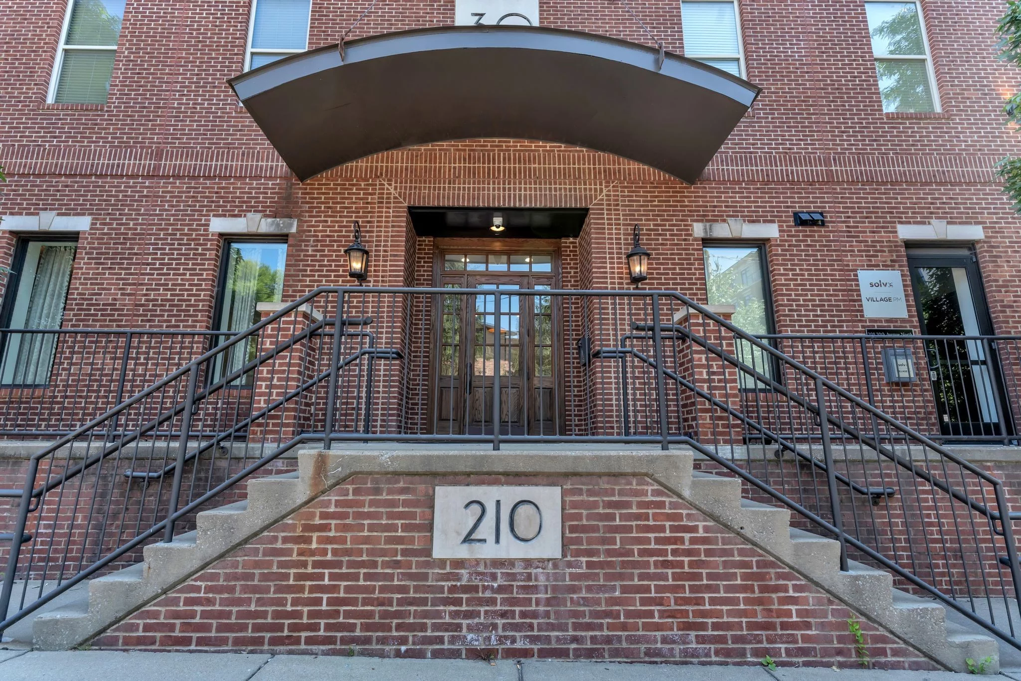 210 30th Ave, Nashville, TN  37203