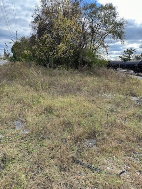 Swinging Bridge Rd, Old Hickory, TN  37138