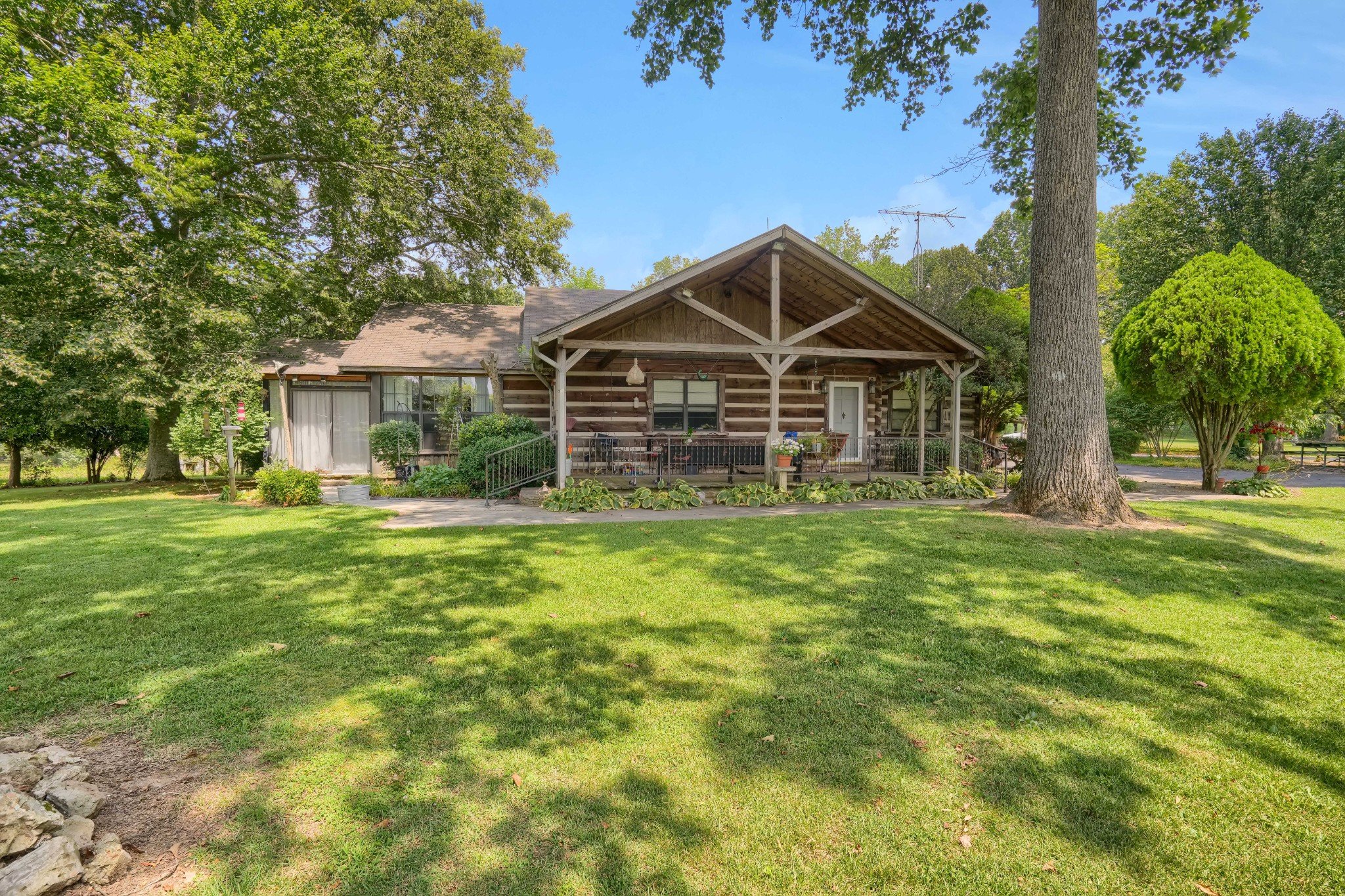 967 Mud Creek Rd, Morrison, TN  37357