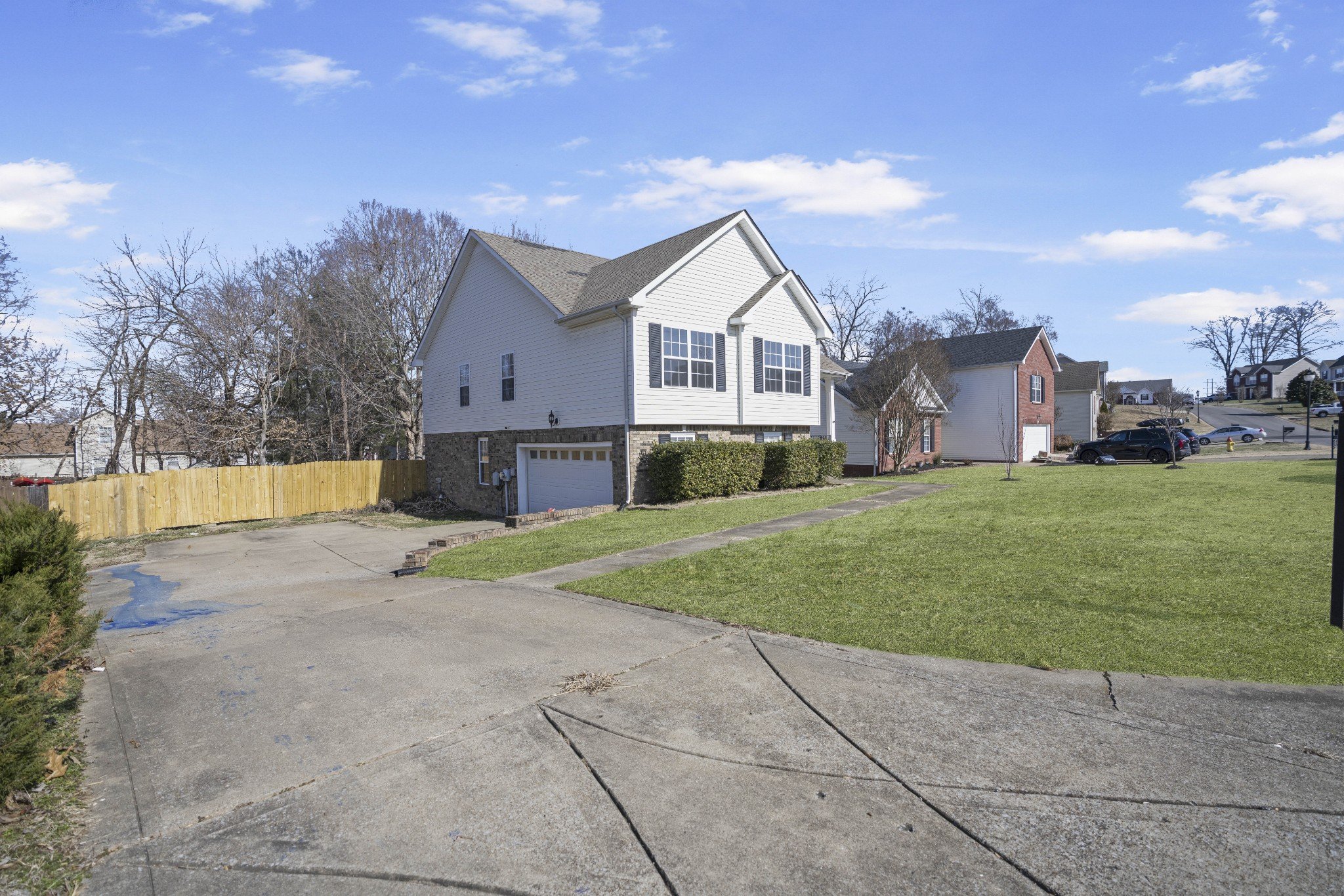 3139 Holly Pt, Clarksville, TN  37043
