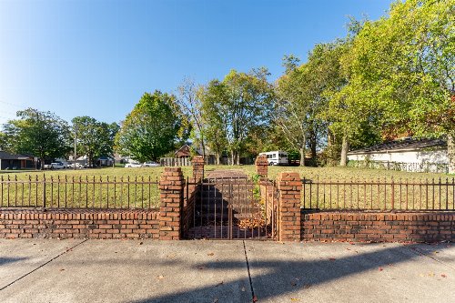 124 Front St, Smyrna, TN  37167