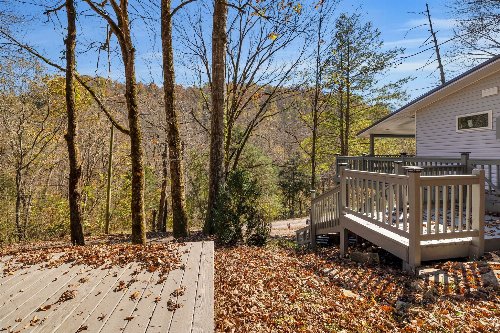 292 Halls Hollow Rd, Smithville, TN  37166