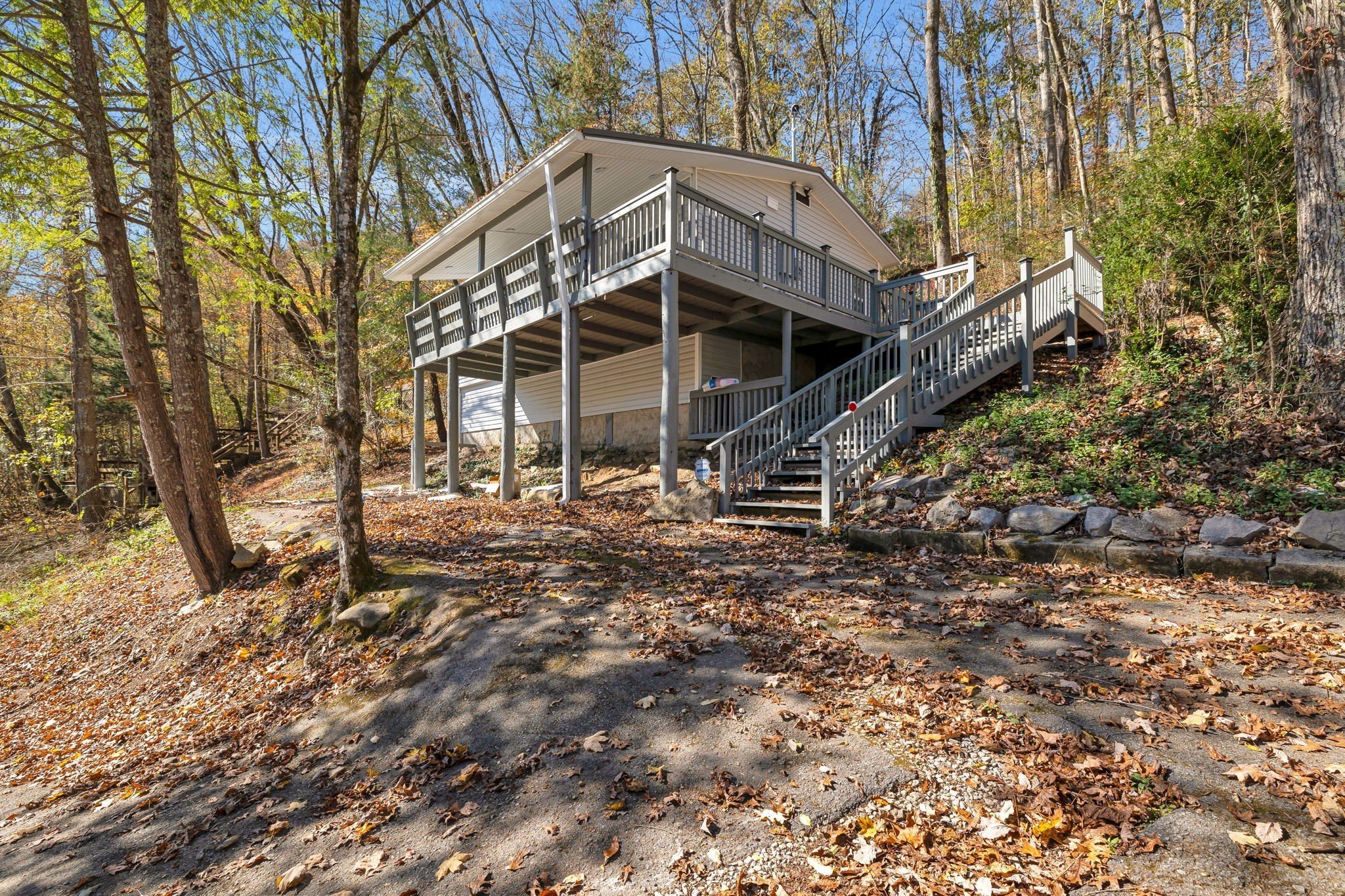 292 Halls Hollow Rd, Smithville, TN  37166