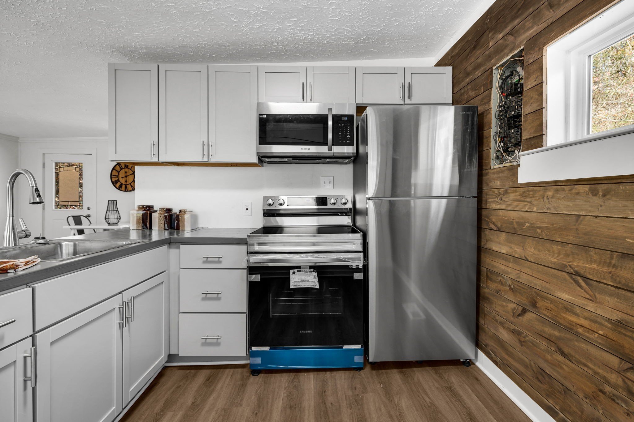 292 Halls Hollow Rd, Smithville, TN  37166