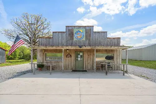 2598 TN Ave, Parsons, TN  38363