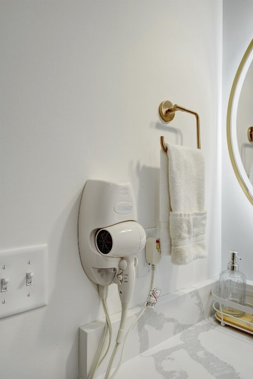 815 Main St, Nashville, TN  37206