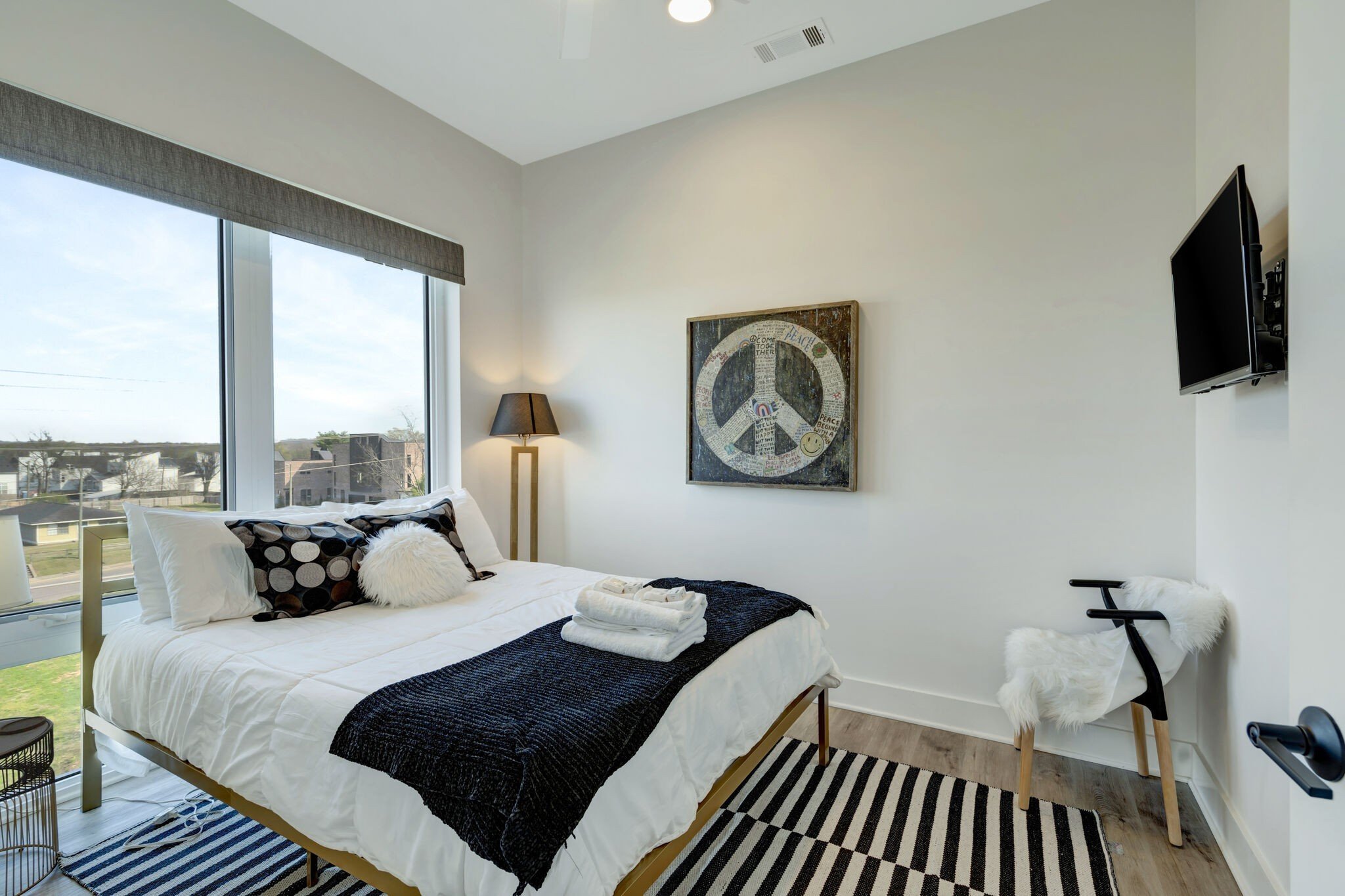 815 Main St, Nashville, TN  37206