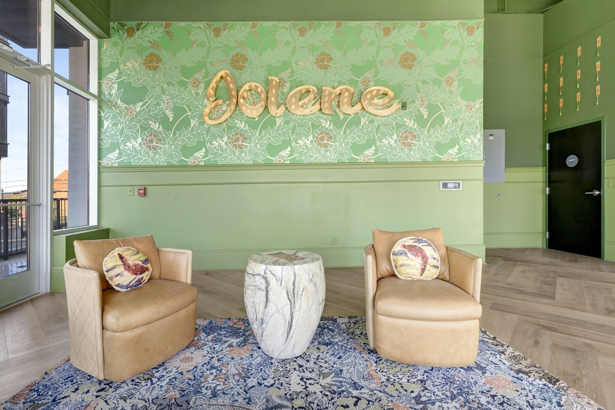 815 Main St, Nashville, TN  37206