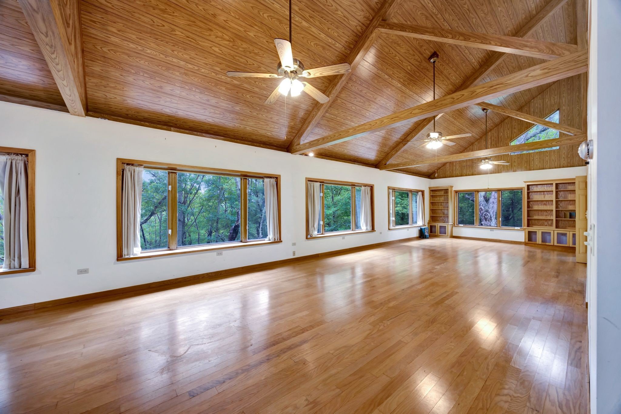 943 Old CCC Rd, Sewanee, TN  37375