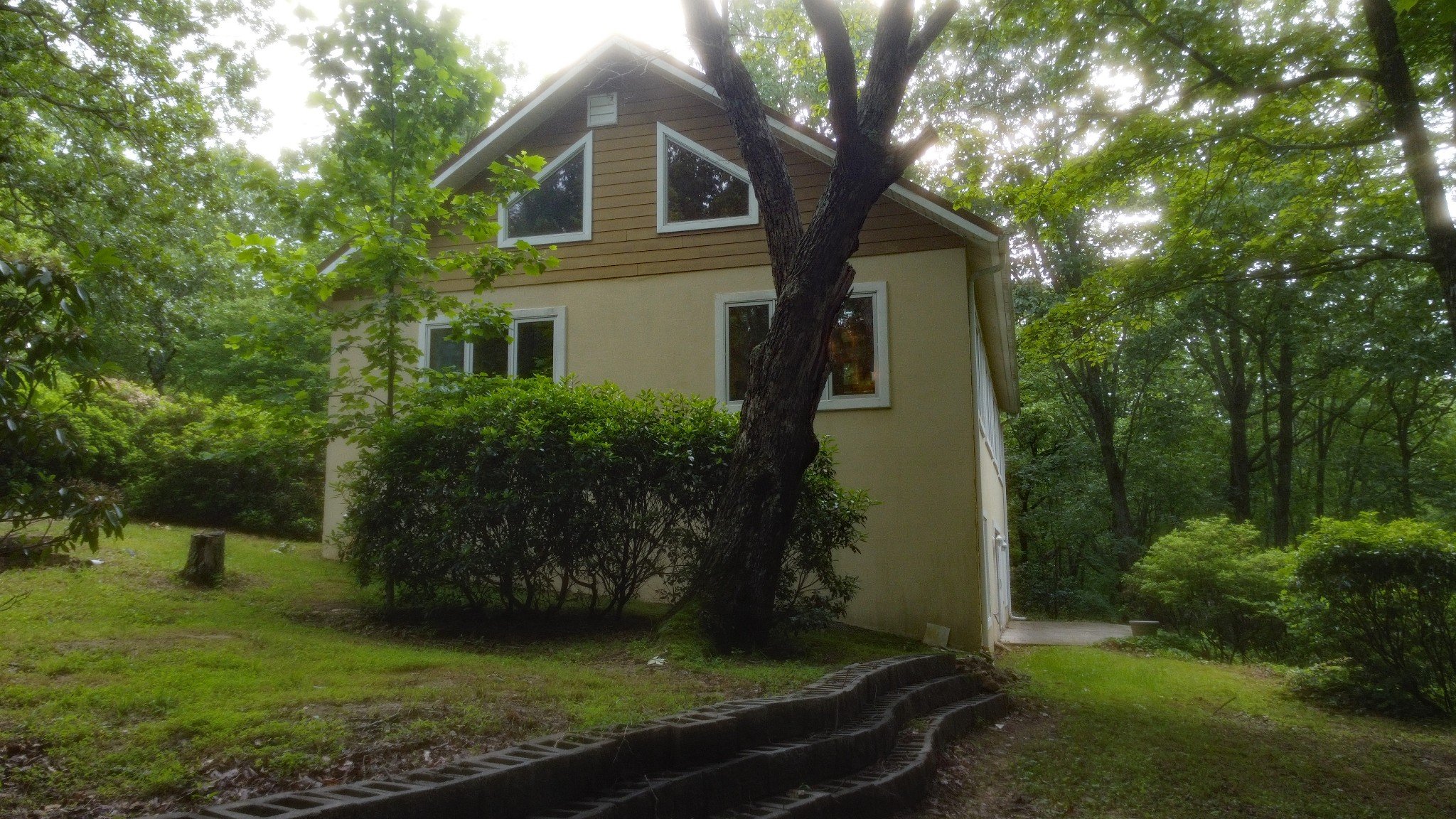 943 Old CCC Rd, Sewanee, TN  37375