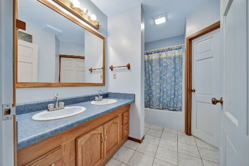 943 Old CCC Rd, Sewanee, TN  37375