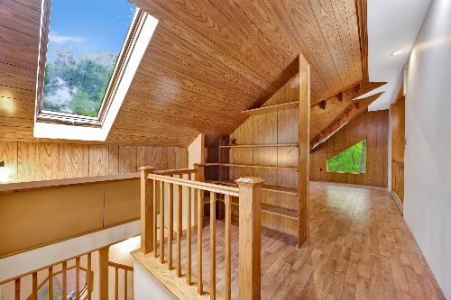 943 Old CCC Rd, Sewanee, TN  37375