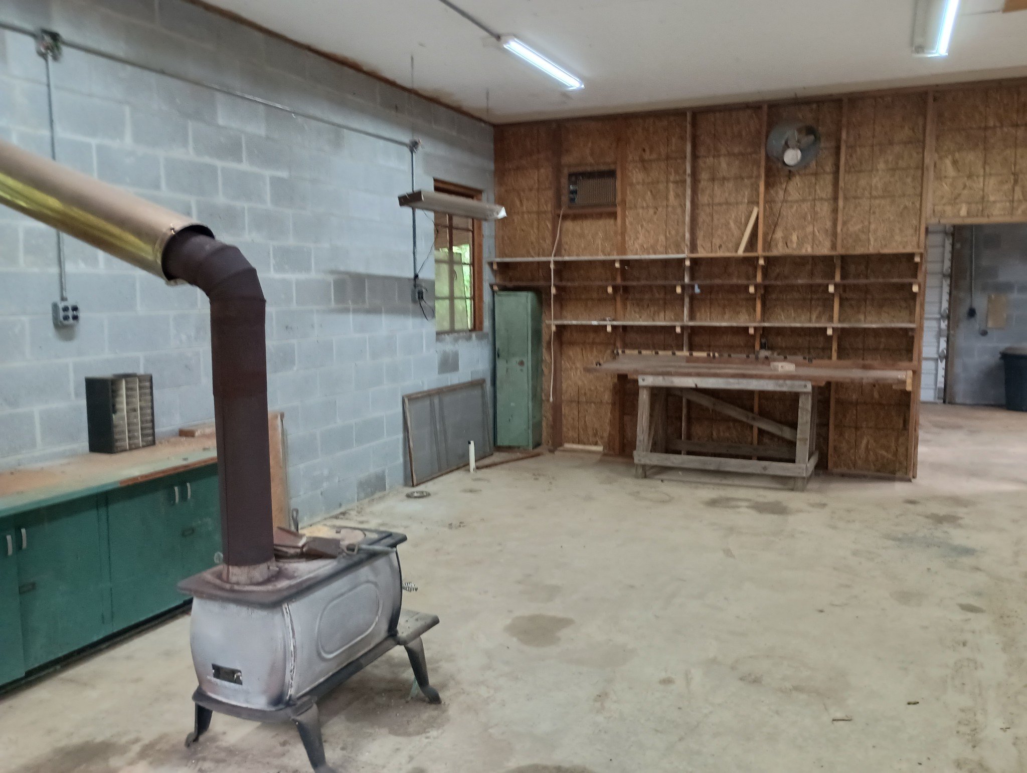 943 Old CCC Rd, Sewanee, TN  37375