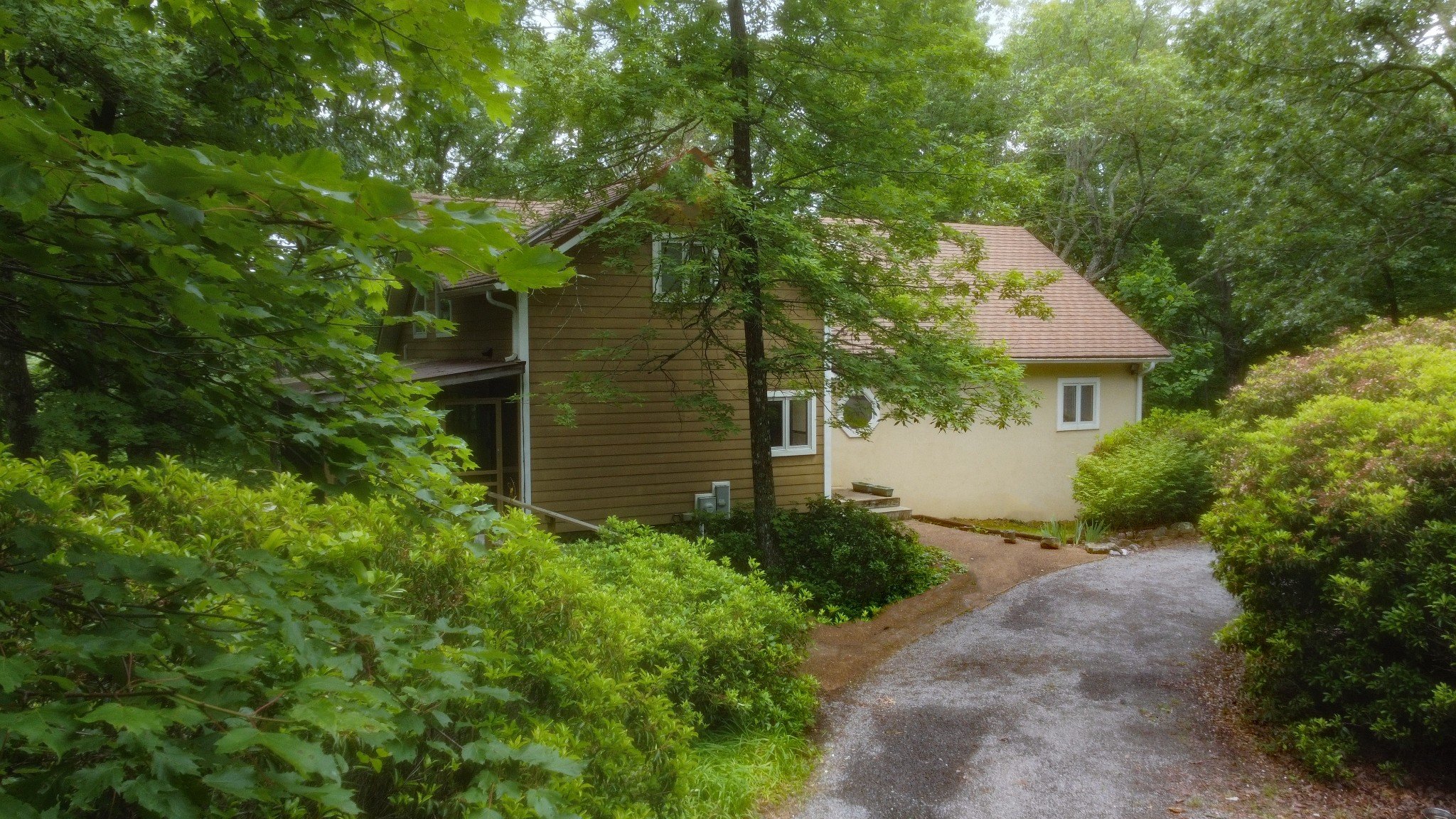 943 Old CCC Rd, Sewanee, TN  37375