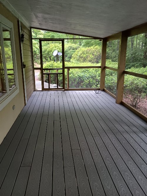 943 Old CCC Rd, Sewanee, TN  37375