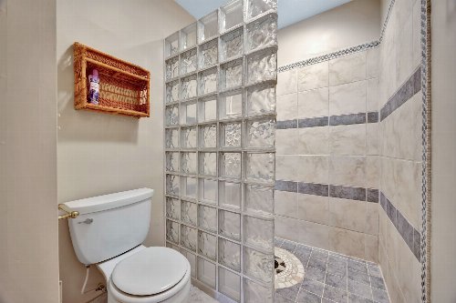 943 Old CCC Rd, Sewanee, TN  37375