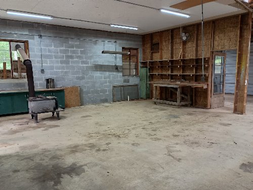 943 Old CCC Rd, Sewanee, TN  37375